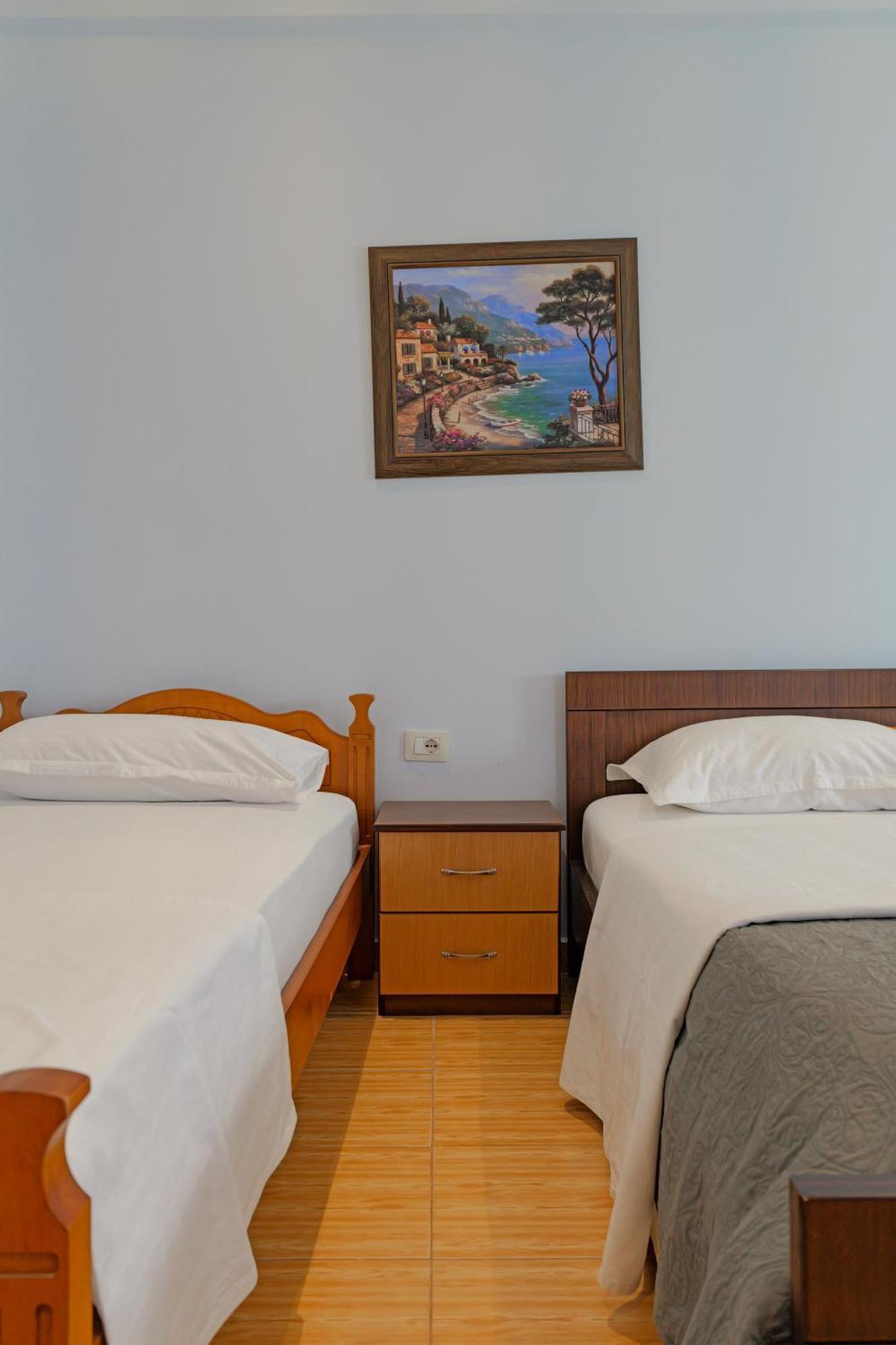 Hotel En Ad Ksamil Exterior photo