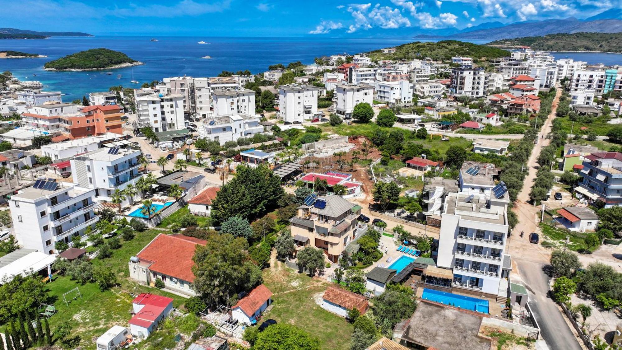 Hotel En Ad Ksamil Exterior photo