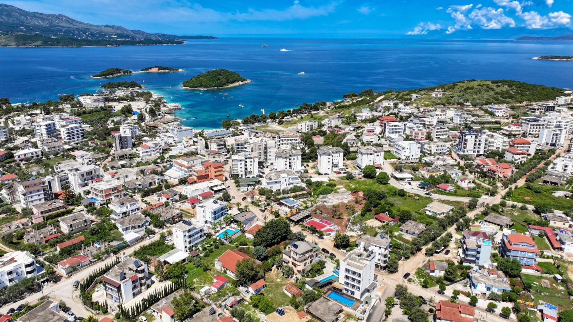 Hotel En Ad Ksamil Exterior photo