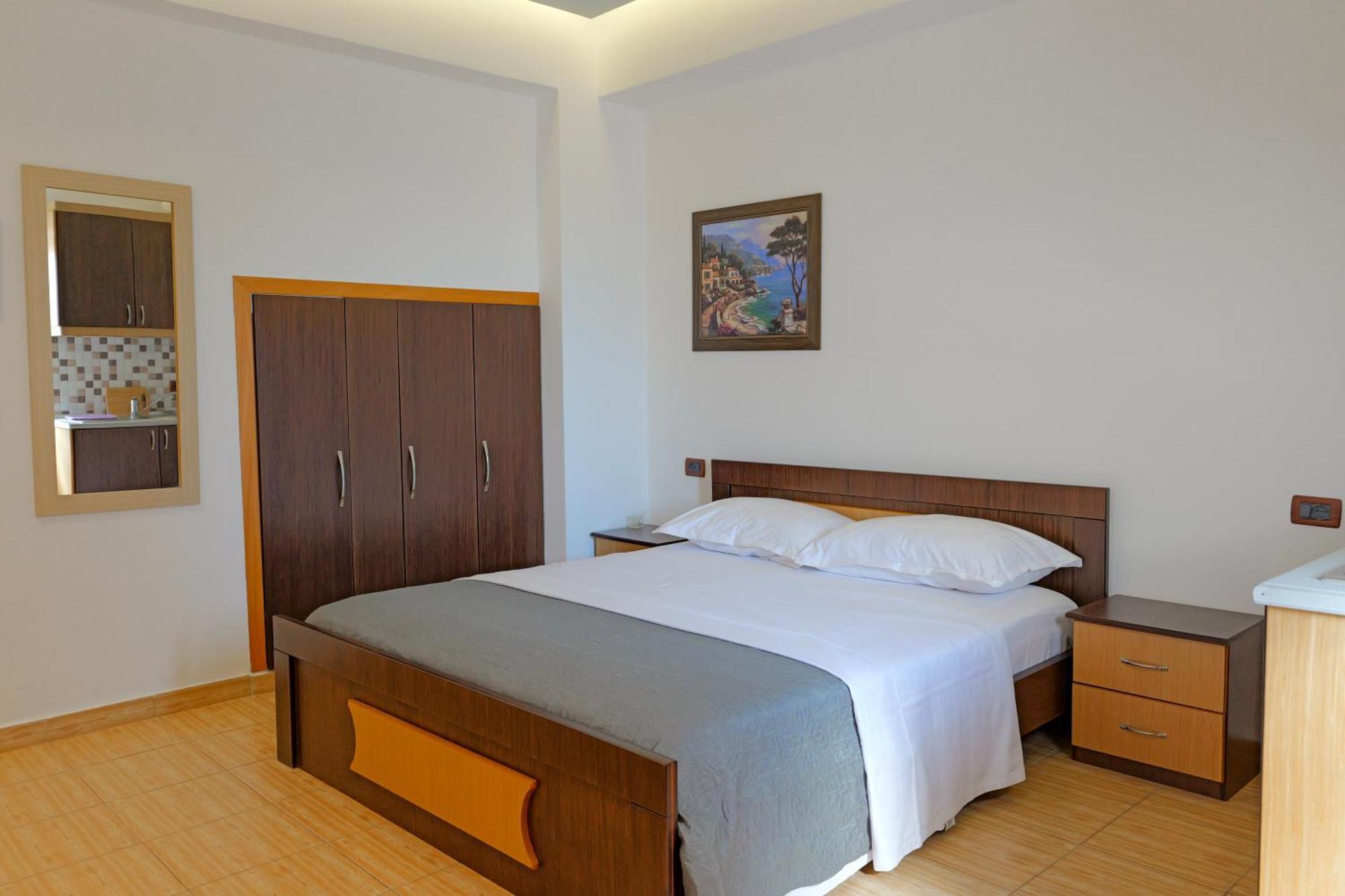 Hotel En Ad Ksamil Exterior photo