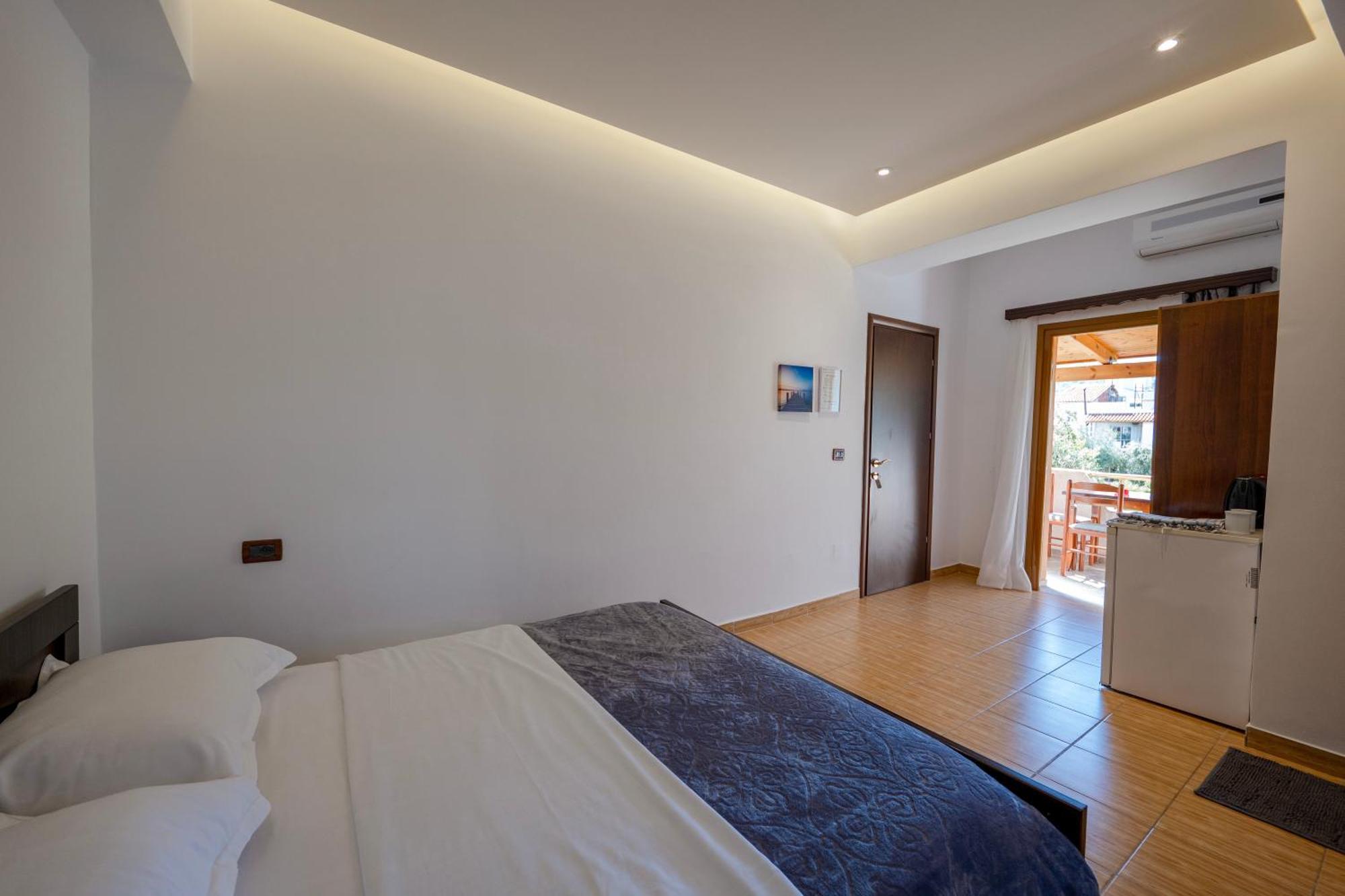 Hotel En Ad Ksamil Exterior photo